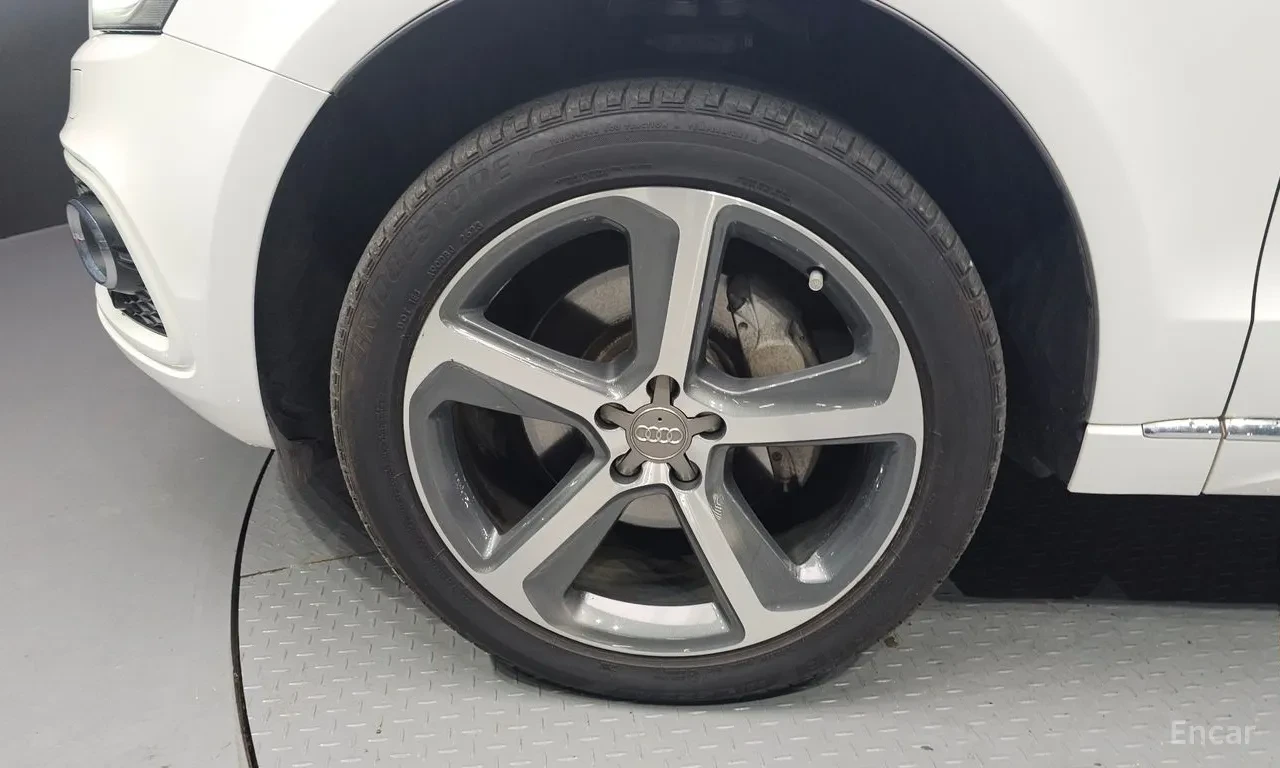 Audi Q5 45 TDI FULL EXTRAS Цена до България, снимка 12 - Автомобили и джипове - 55843367