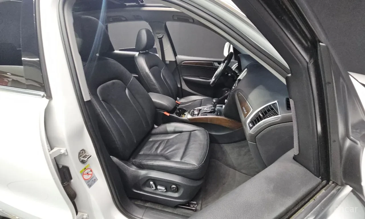 Audi Q5 45 TDI FULL EXTRAS Цена до България, снимка 7 - Автомобили и джипове - 55843367
