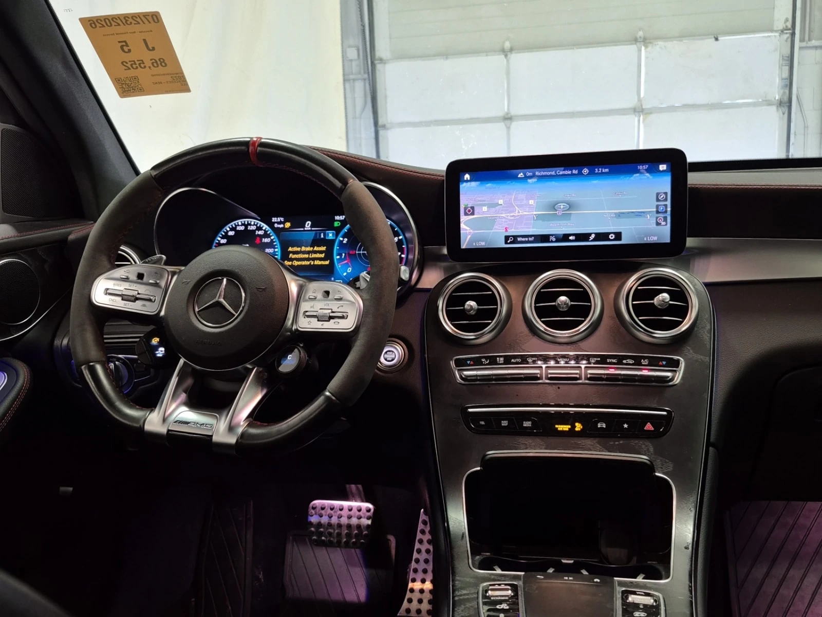 Mercedes-Benz GLC 43 AMG ПАНОРАМА| ПАМЕТ| DISTRONIC| 2 КЛЮЧА| , снимка 10 - Автомобили и джипове - 56126298