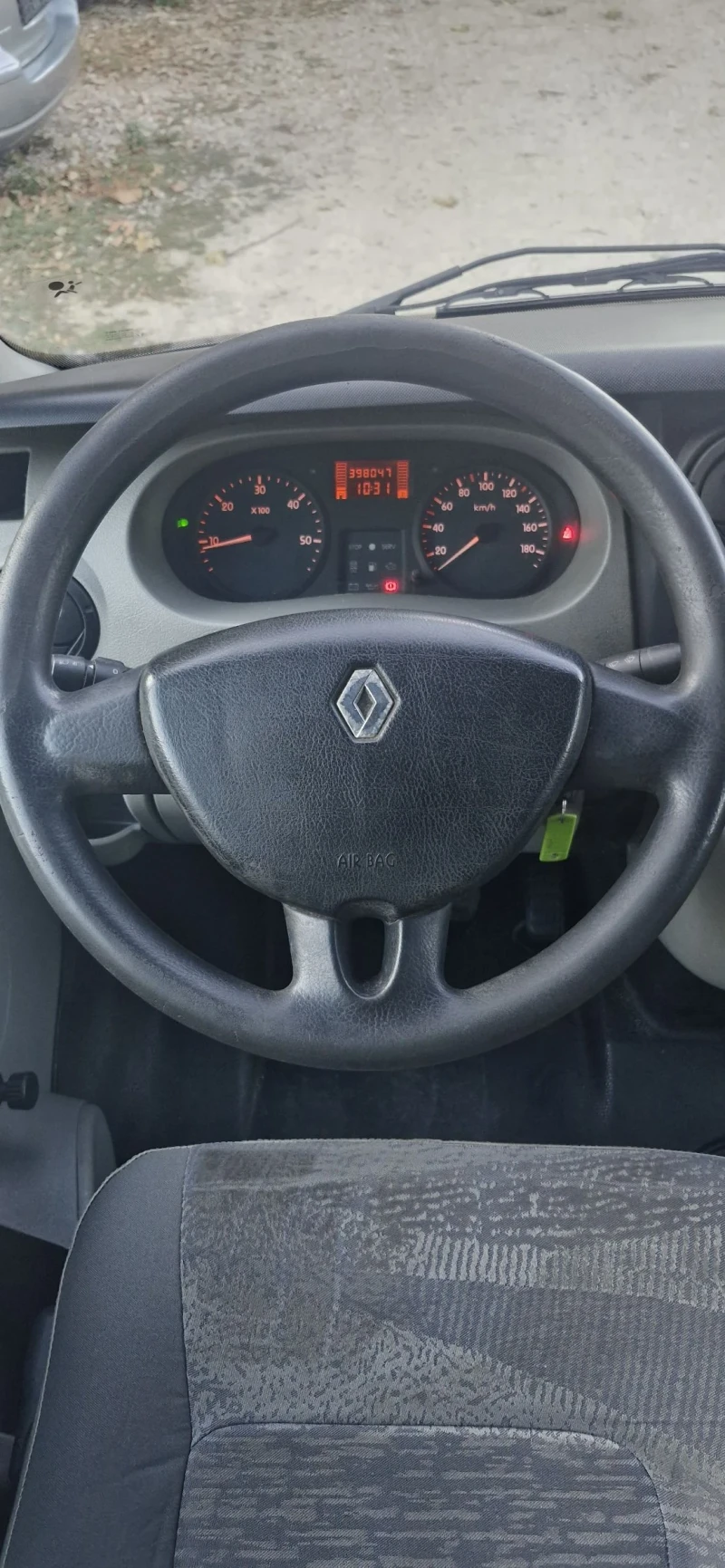 Renault Master 2.5 DCi120 114к.с. Климатик, 9 Места , снимка 15 - Бусове и автобуси - 47523692