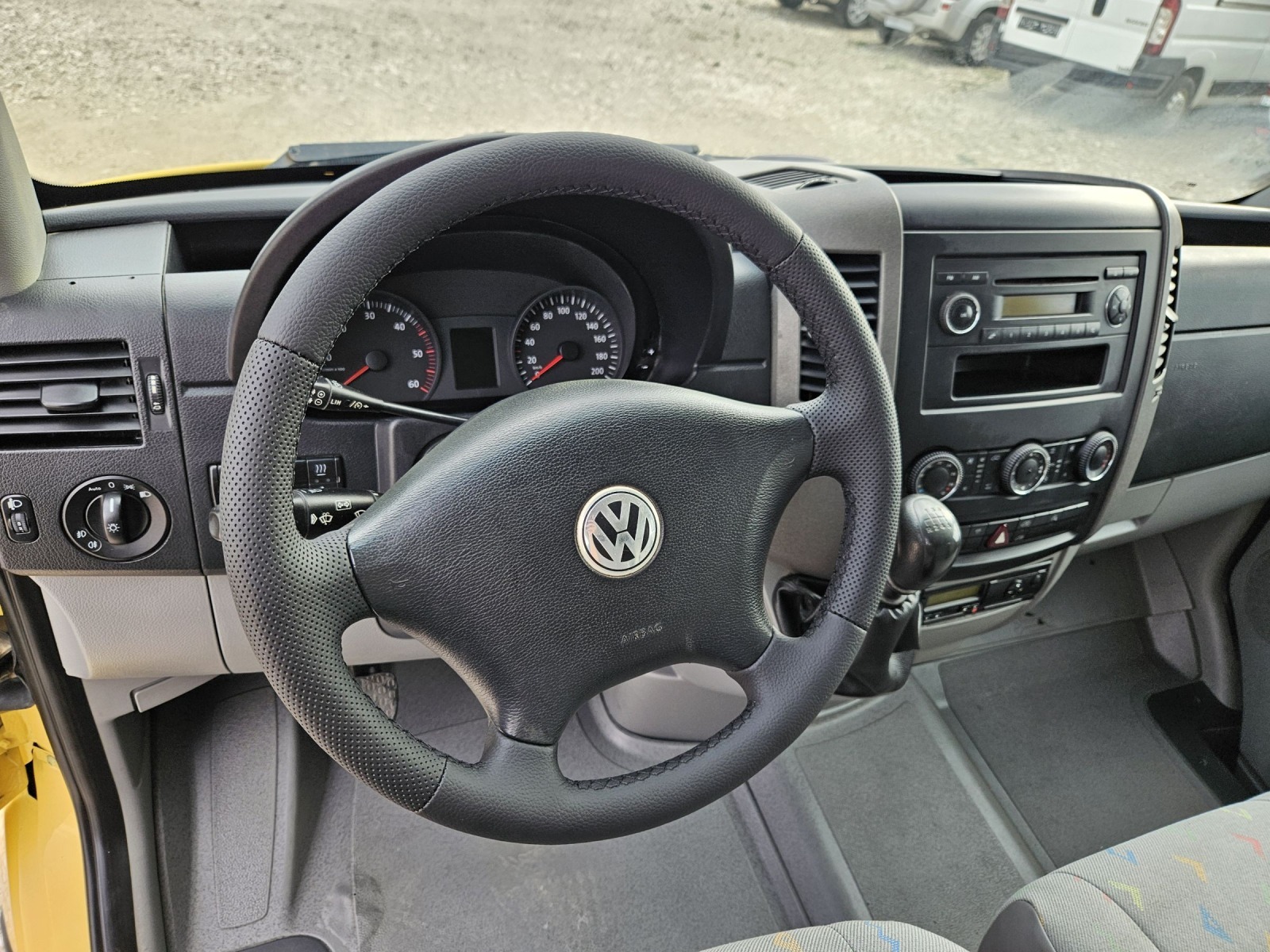 VW Crafter 6 МЕСТЕН, КЛИМАТИК - изображение 10