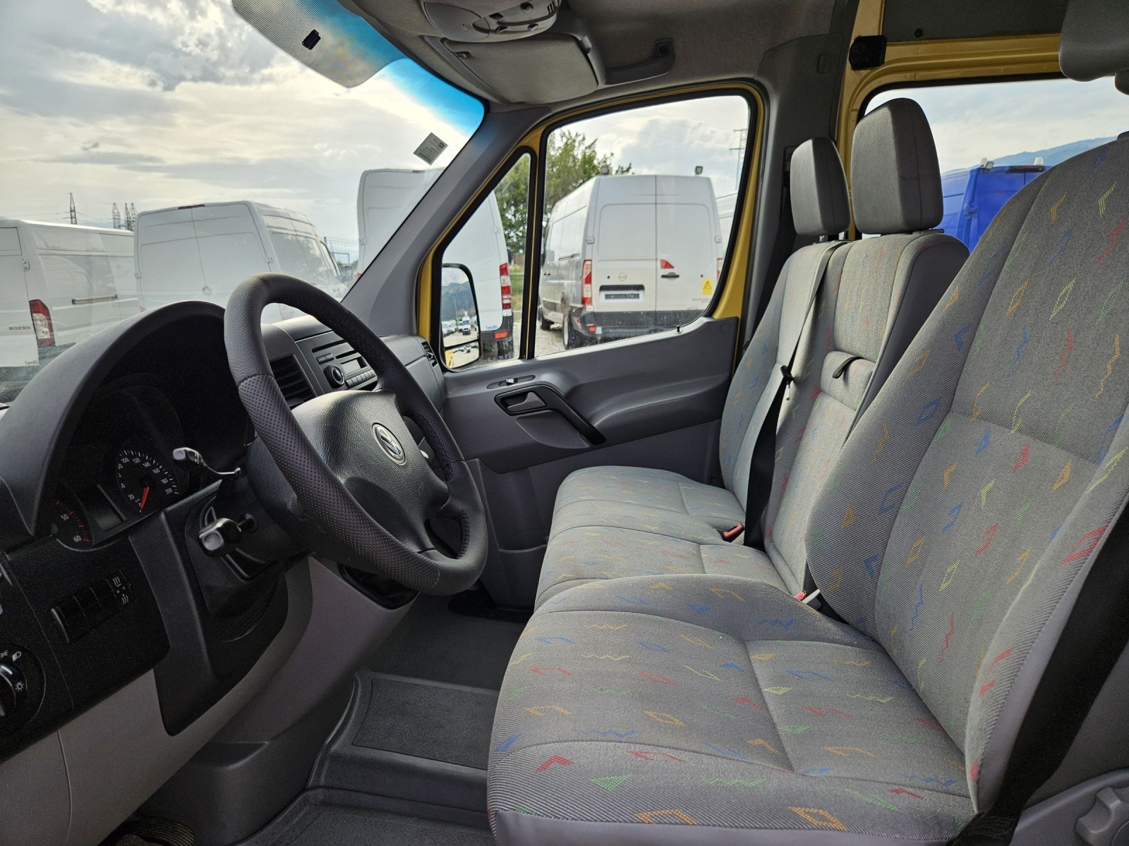 VW Crafter 6 МЕСТЕН, КЛИМАТИК - изображение 9