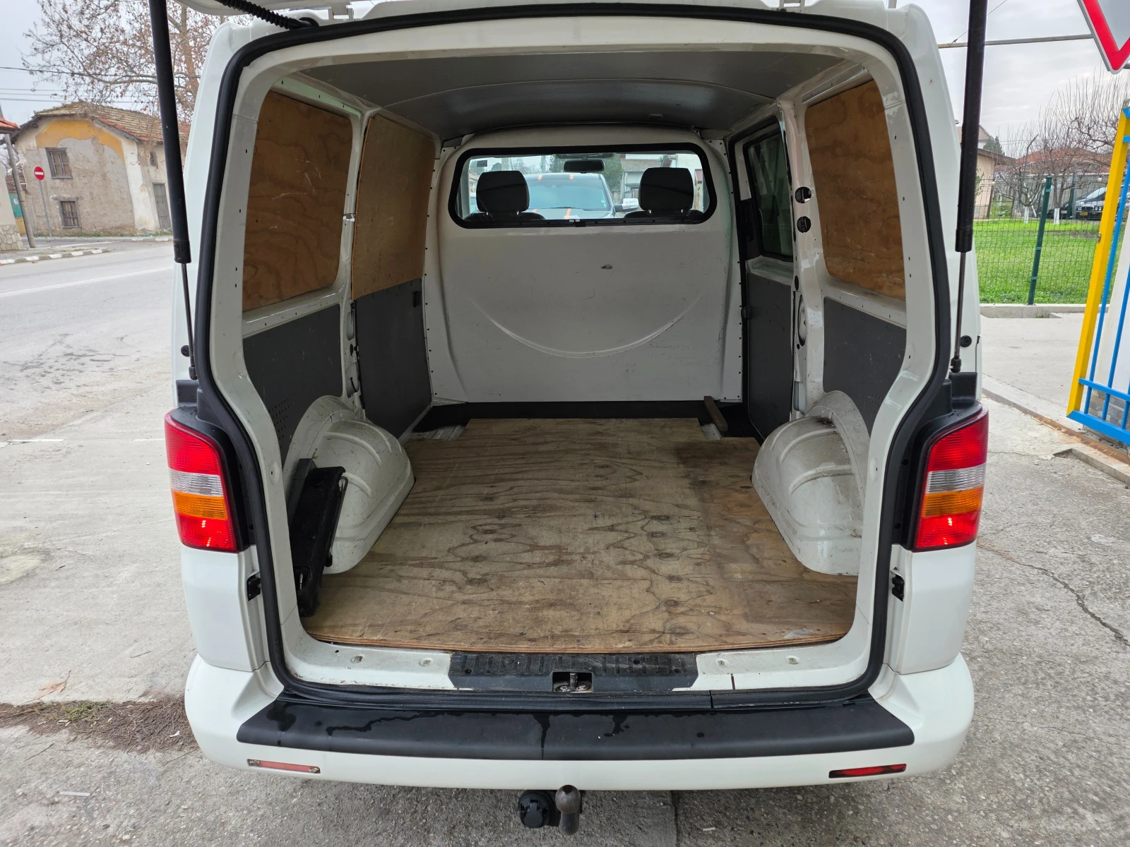 VW Transporter 1.9TD - изображение 7