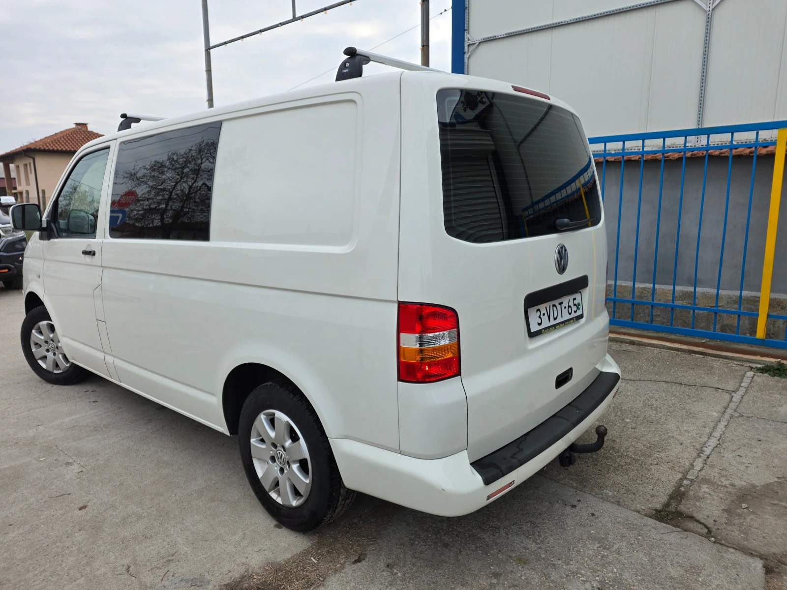 VW Transporter 1.9TD - изображение 8
