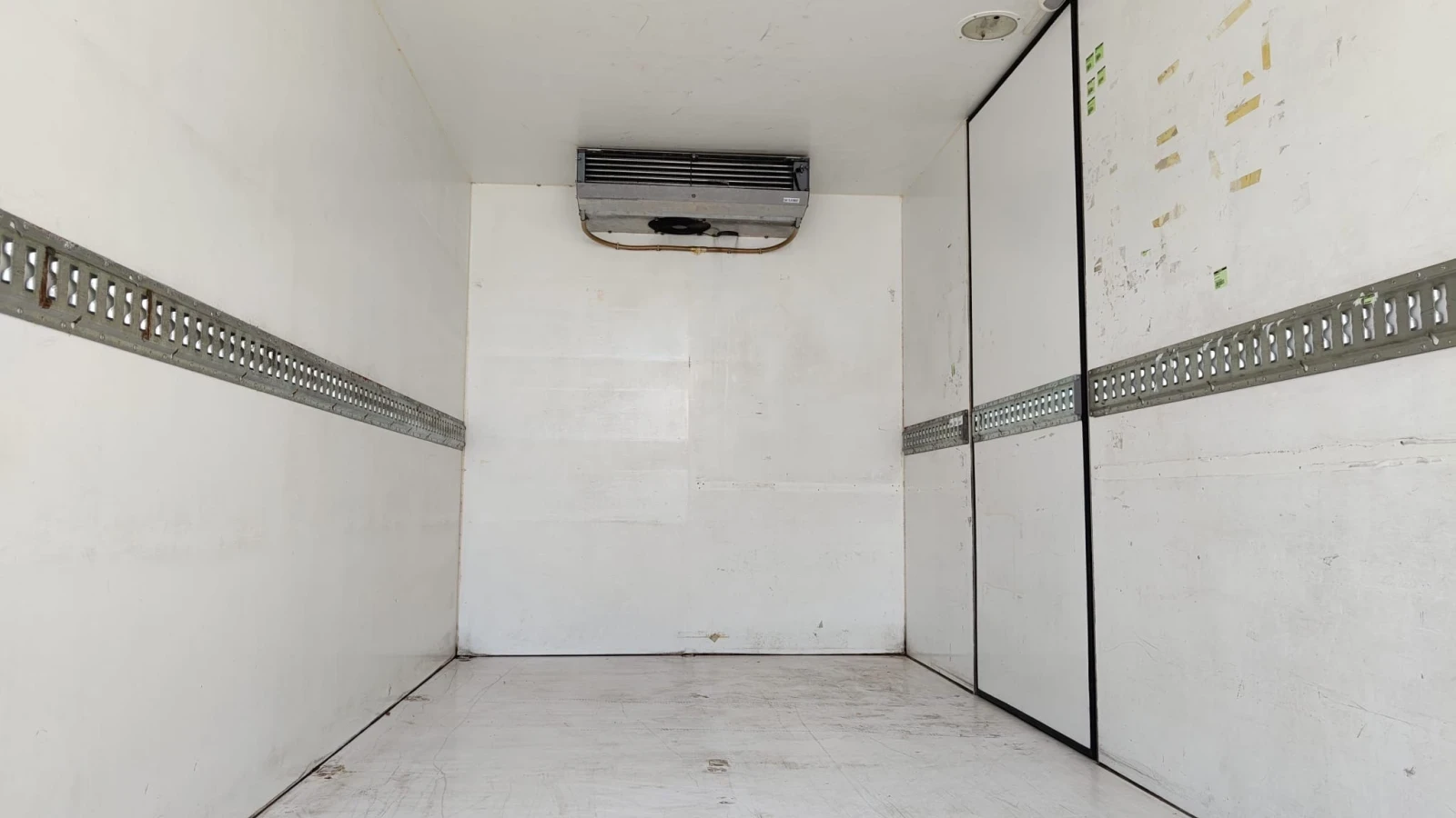 Iveco Daily 3.0, снимка 15 - Бусове и автобуси - 54670811