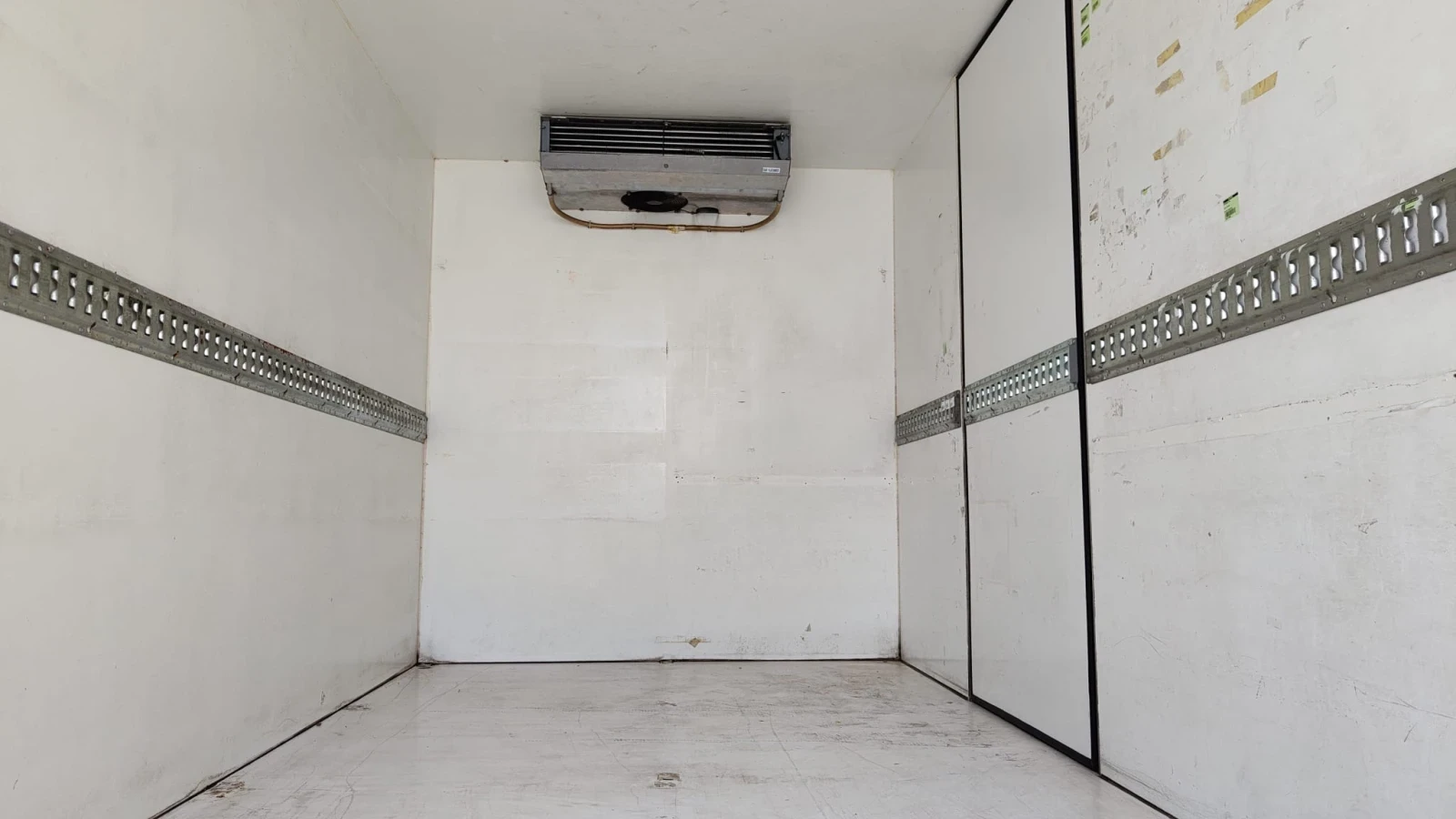 Iveco Daily 3.0, снимка 14 - Бусове и автобуси - 54670811