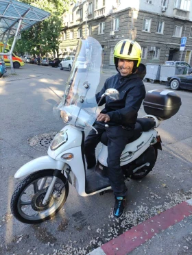 Kymco People Скутер, снимка 2
