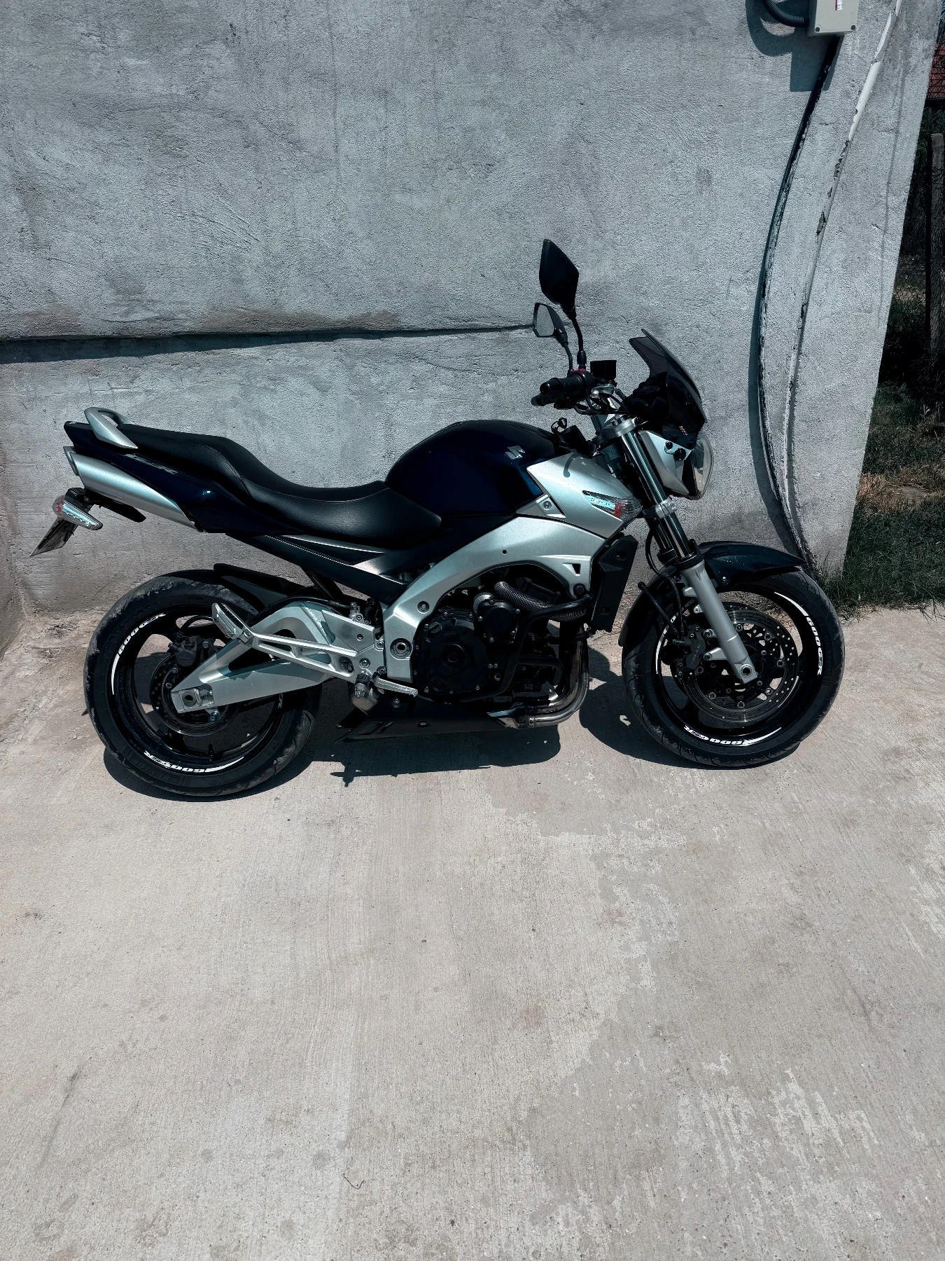 Suzuki Gsr