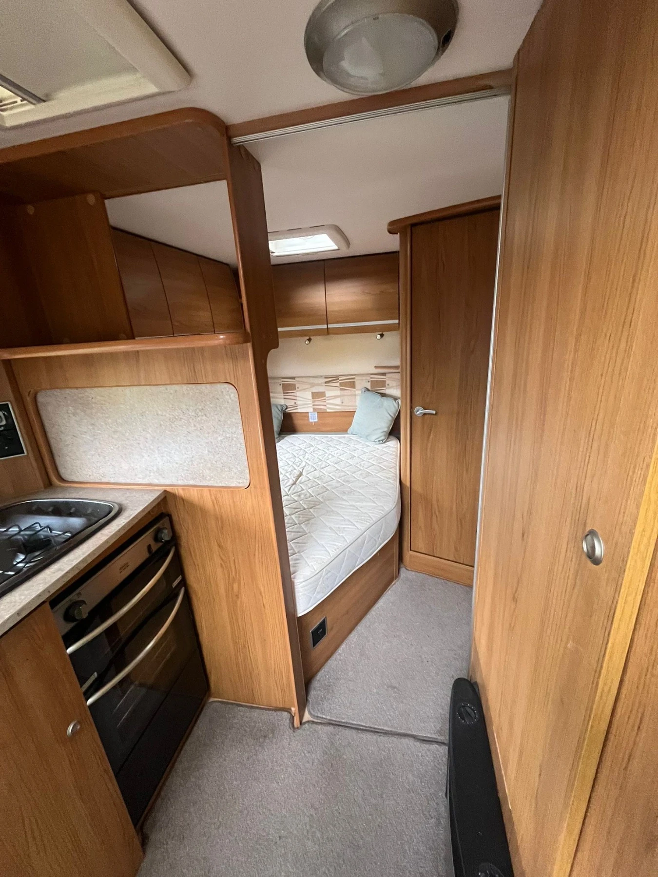 Каравана Tabbert Bailey Pageant S7-ФРЕНСКА СПАЛНЯ/ФОРСЕЛТ/MOVER/FUL - изображение 8