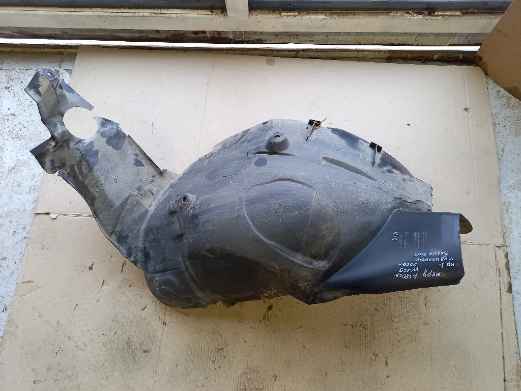 Подкалник преден ляв задна част Мерцедес А180 W169 