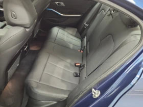BMW 330 * 12876KM * HEAD UP * PANO * БЕЗ ИНЦИДЕНТИ * , снимка 11