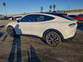 Ford Mustang Mach-E Premium AWD, снимка 2