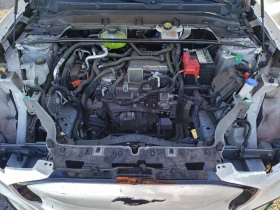 Ford Mustang Mach-E Premium AWD, снимка 12