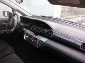 Обява за продажба на Honda Fr-v 1.7i ~5 300 лв. - изображение 4