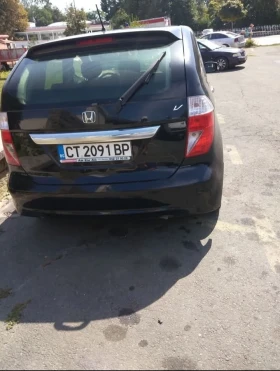 Обява за продажба на Honda Fr-v 1.7i ~5 300 лв. - изображение 1
