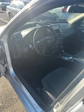 Mercedes-Benz C 220, снимка 8