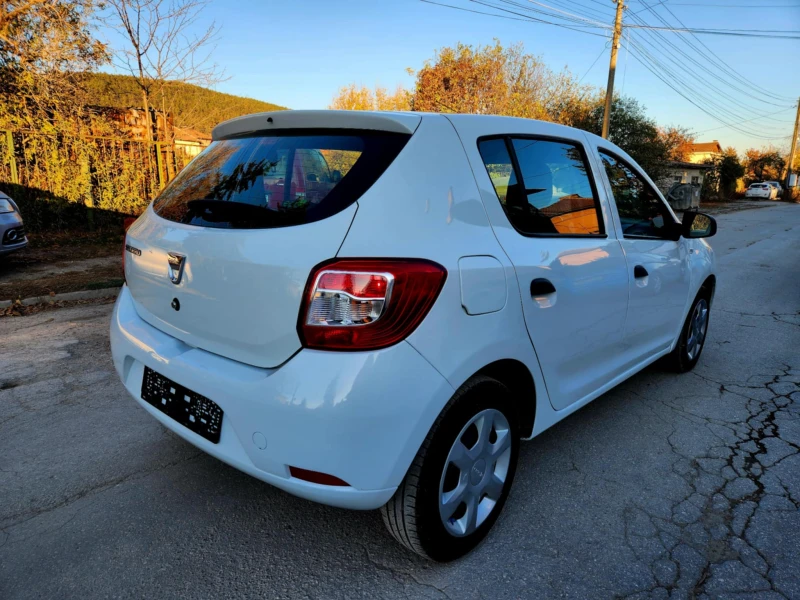 Dacia Sandero 1.5DCI NAVI, снимка 8 - Автомобили и джипове - 48070977