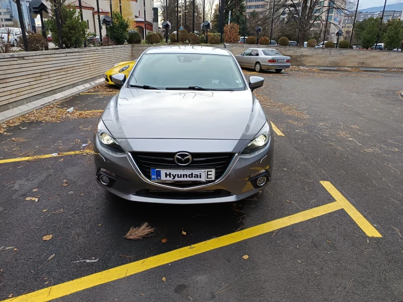 Mazda 3 Уникат!!!!! Мазда 3, 2.2 D. SKYACTIVE AUTOMAT, снимка 1 - Автомобили и джипове - 48095479