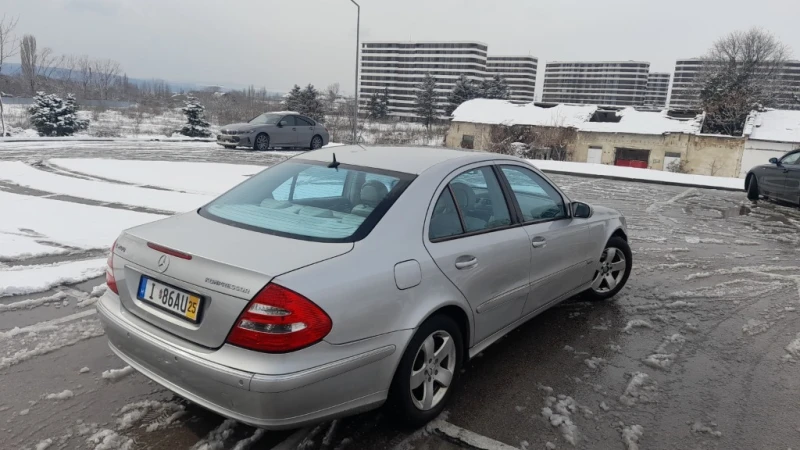 Mercedes-Benz E 200 2.0 АВАНГАРД, снимка 6 - Автомобили и джипове - 49193700