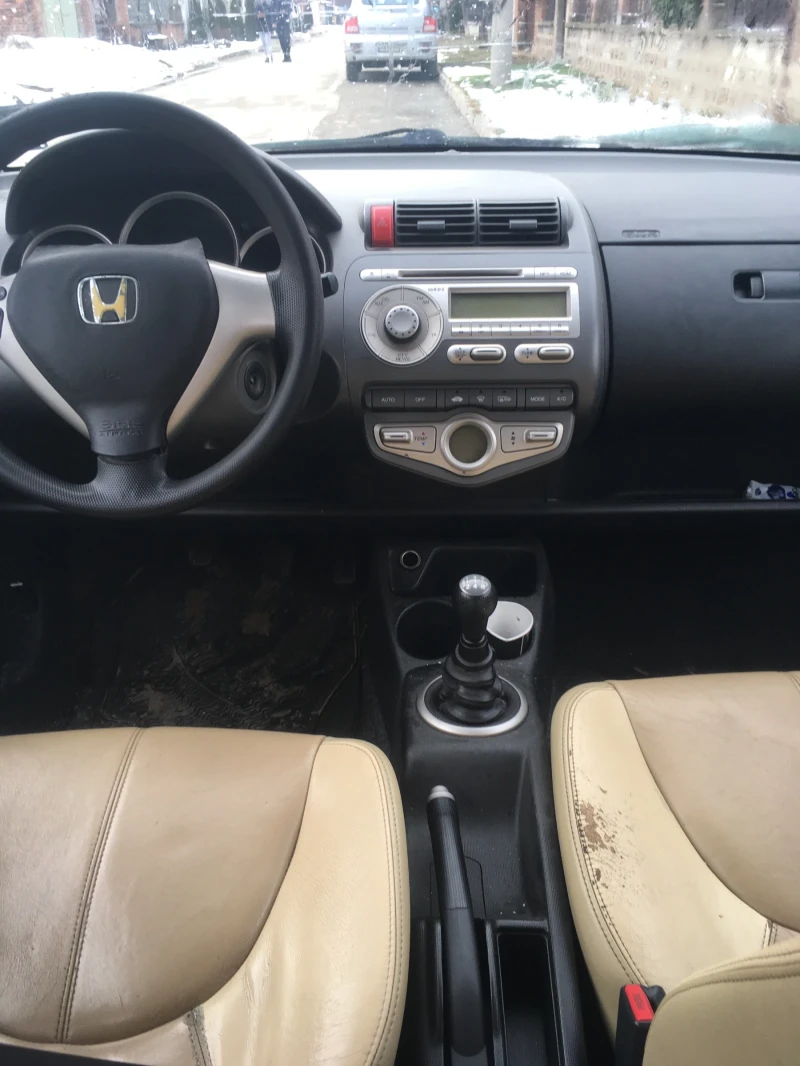 Honda Jazz 1.4, снимка 5 - Автомобили и джипове - 49390157