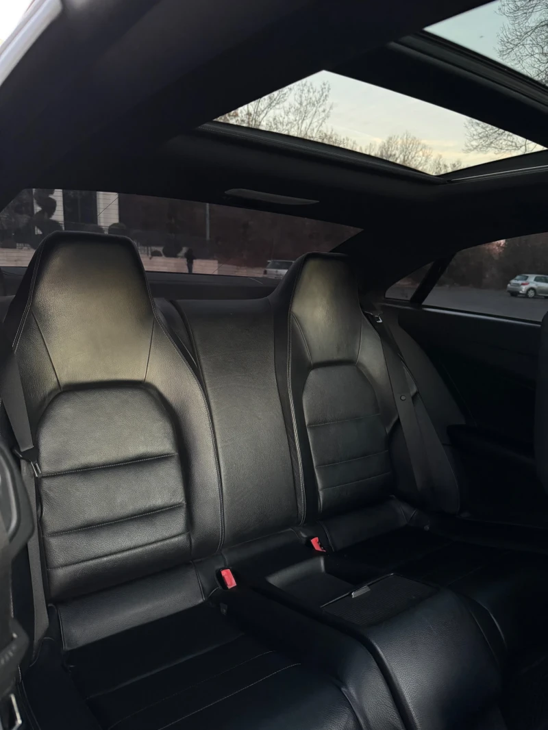 Mercedes-Benz E 350 * Пано* Обдухване* , снимка 9 - Автомобили и джипове - 52270337