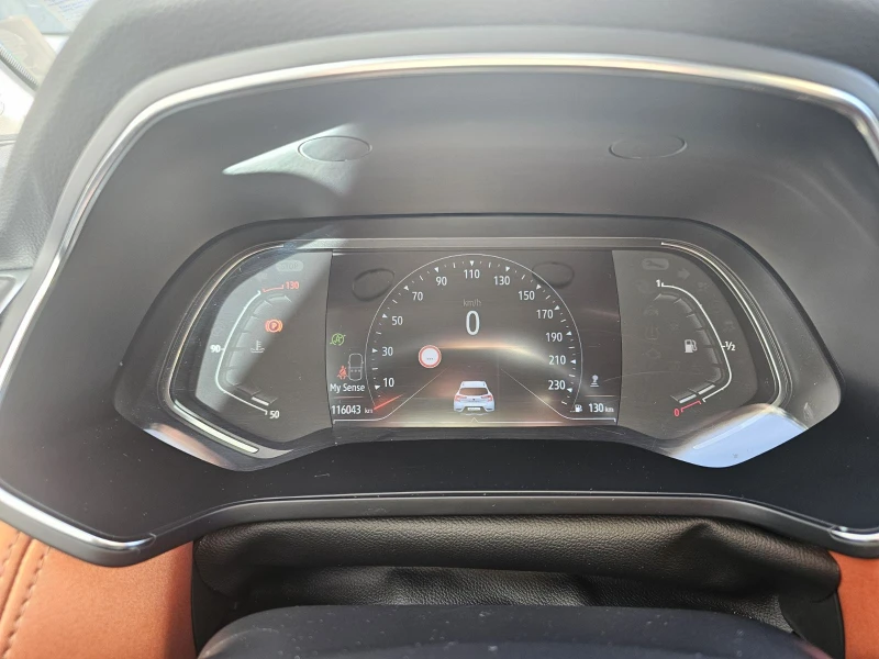 Renault Captur Energy dCi 115 к.с. дизел Stop&Start , снимка 8 - Автомобили и джипове - 52621032