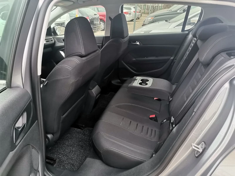 Peugeot 308 1.6 HDI 115 K.C FULL LED, снимка 12 - Автомобили и джипове - 52885882