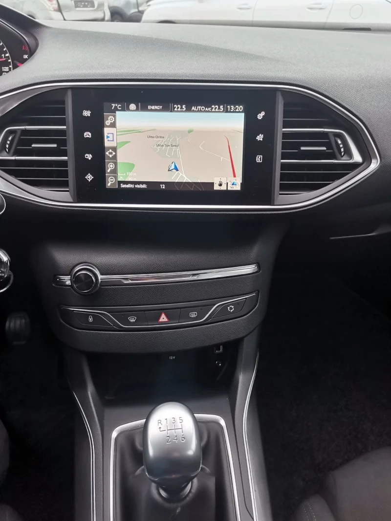 Peugeot 308 1.6 HDI 115 K.C FULL LED, снимка 6 - Автомобили и джипове - 52885882