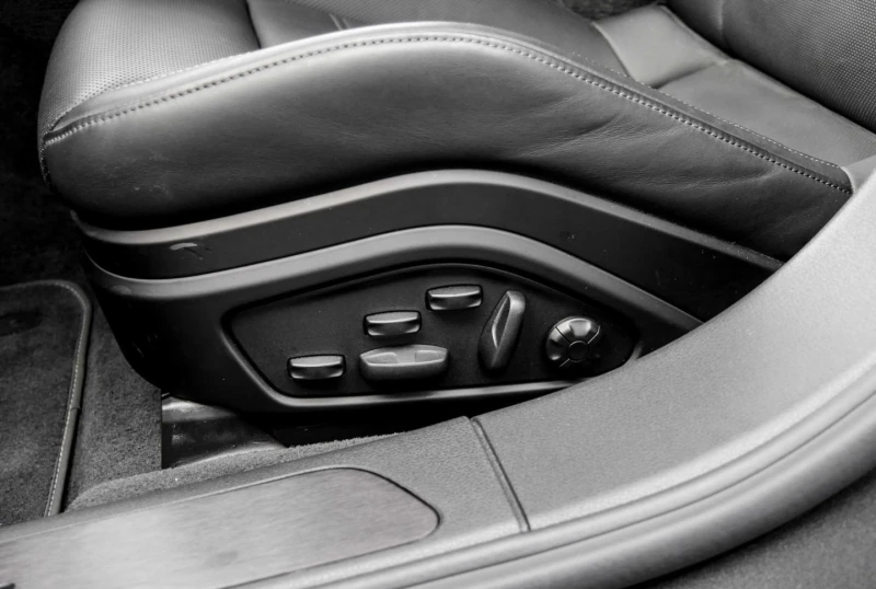 Porsche Panamera TURBO E-HYBRID/FACELIFT/SPORT DESIGN/ACTIVE RIDE/, снимка 9 - Автомобили и джипове - 53123315
