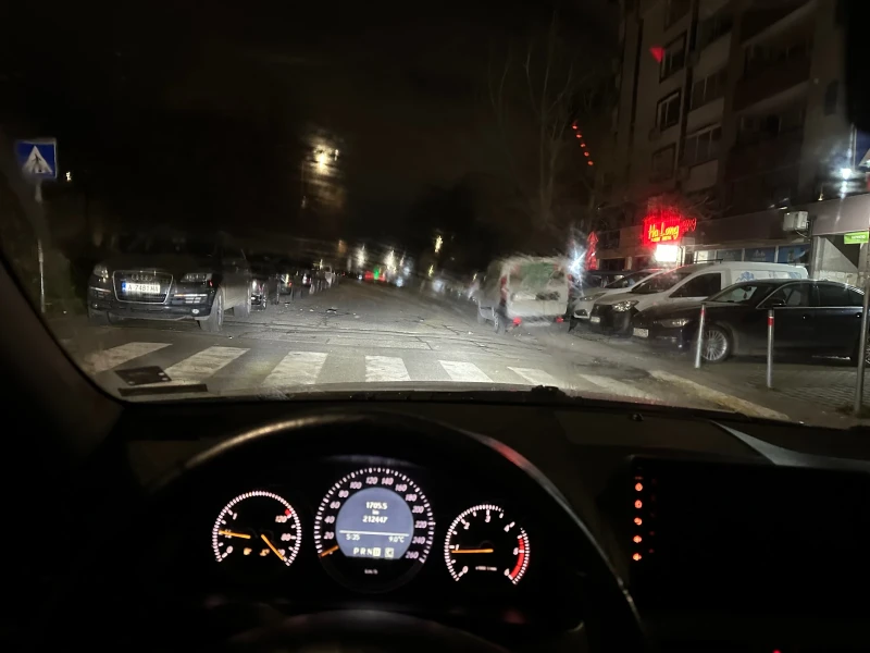 Mercedes-Benz C 220, снимка 4 - Автомобили и джипове - 53168015