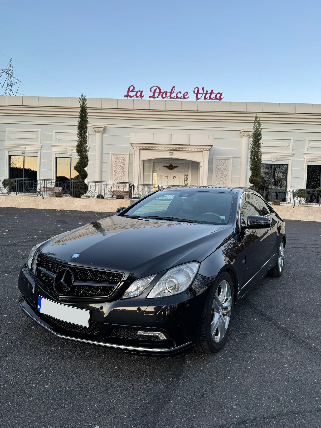 Mercedes-Benz E 350 * Пано* Обдухване* , снимка 1
