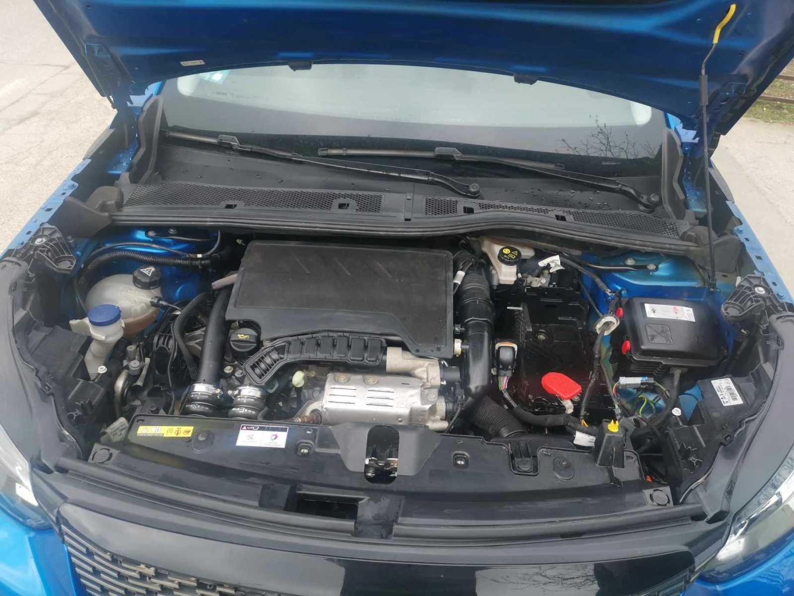 Peugeot 2008 1.2 i  | Mobile.bg — изображение 11