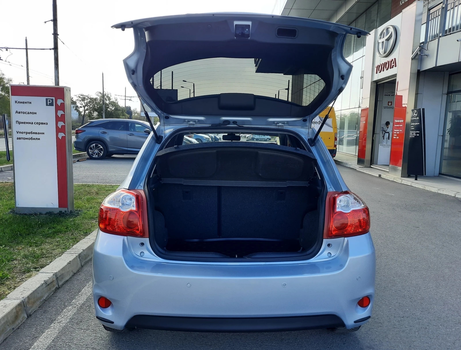 Toyota Auris 1.6 VVT-i - изображение 7