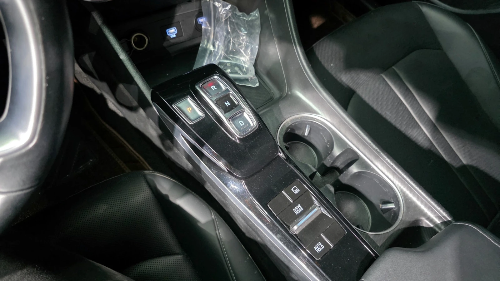 Hyundai Sonata 2.0 ФАБРИЧЕН LPG - изображение 10