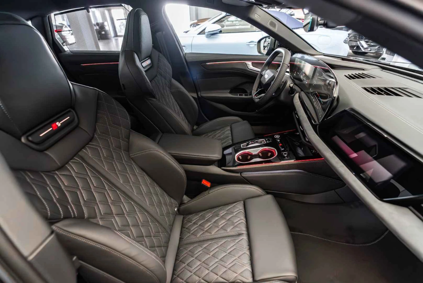 Audi A6 NEW * EDITION1* RS* OLED LIGHTS* PANO* 360*  | Mobile.bg � ����������� 13