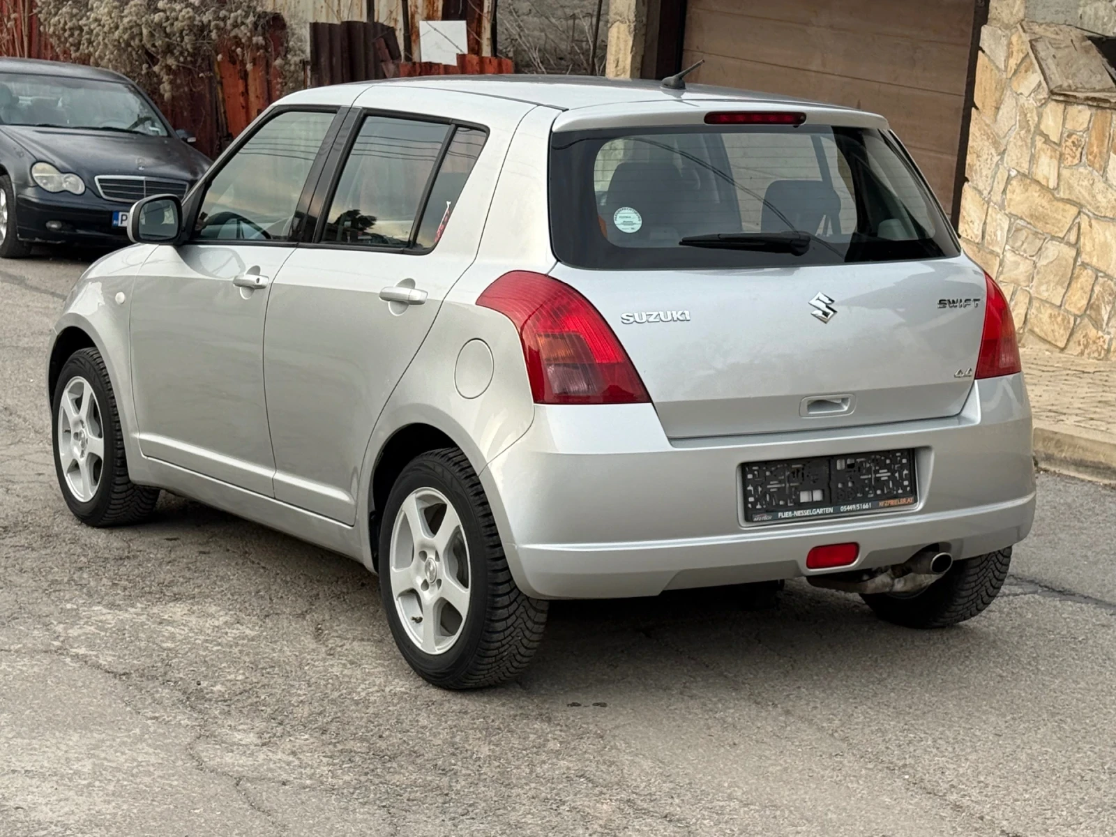 Suzuki Swift 1.3i 90k.c. 4x4 130хил.км. - изображение 6