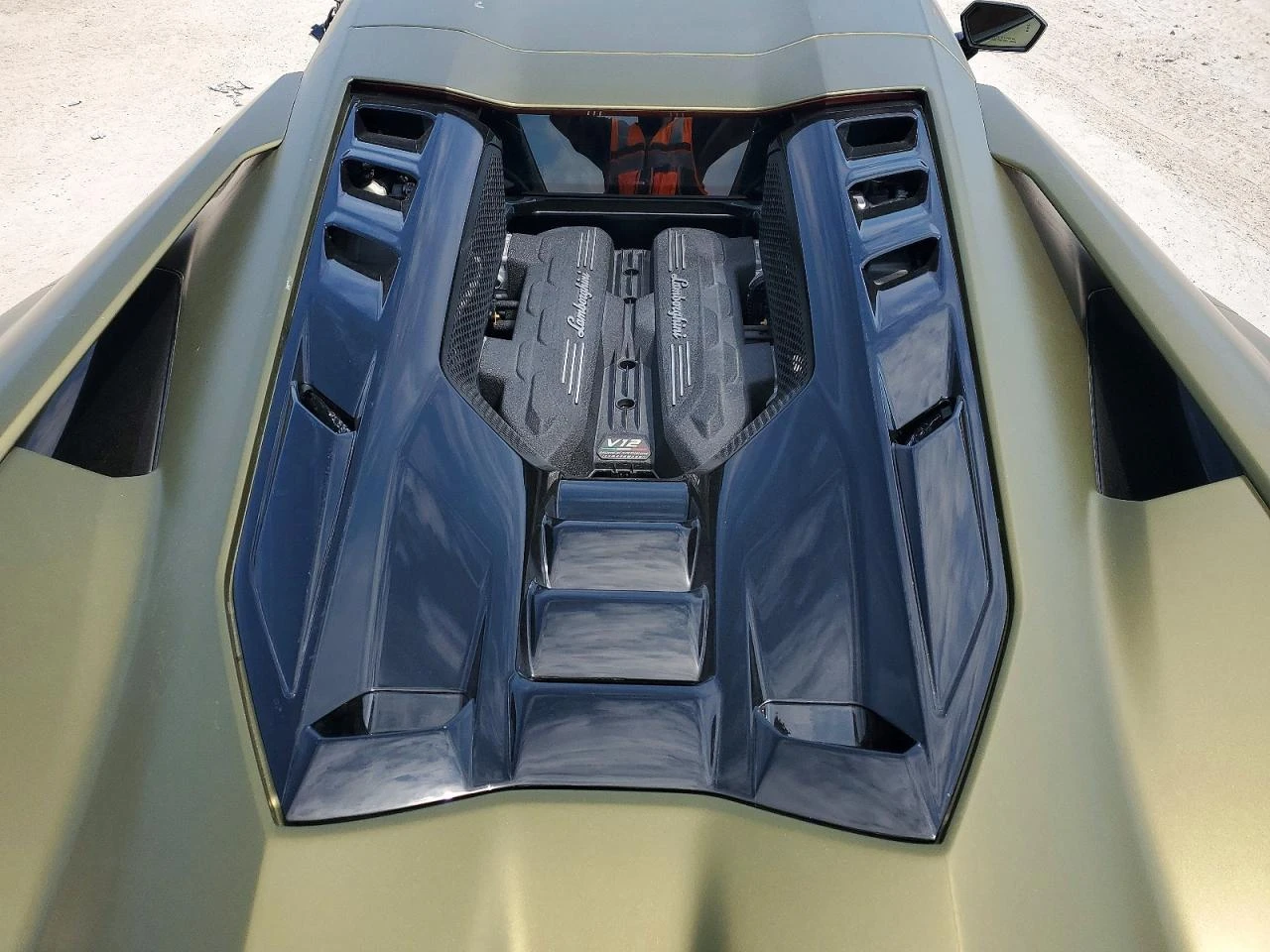 Lamborghini Revuelto, снимка 11 - Автомобили и джипове - 54005159