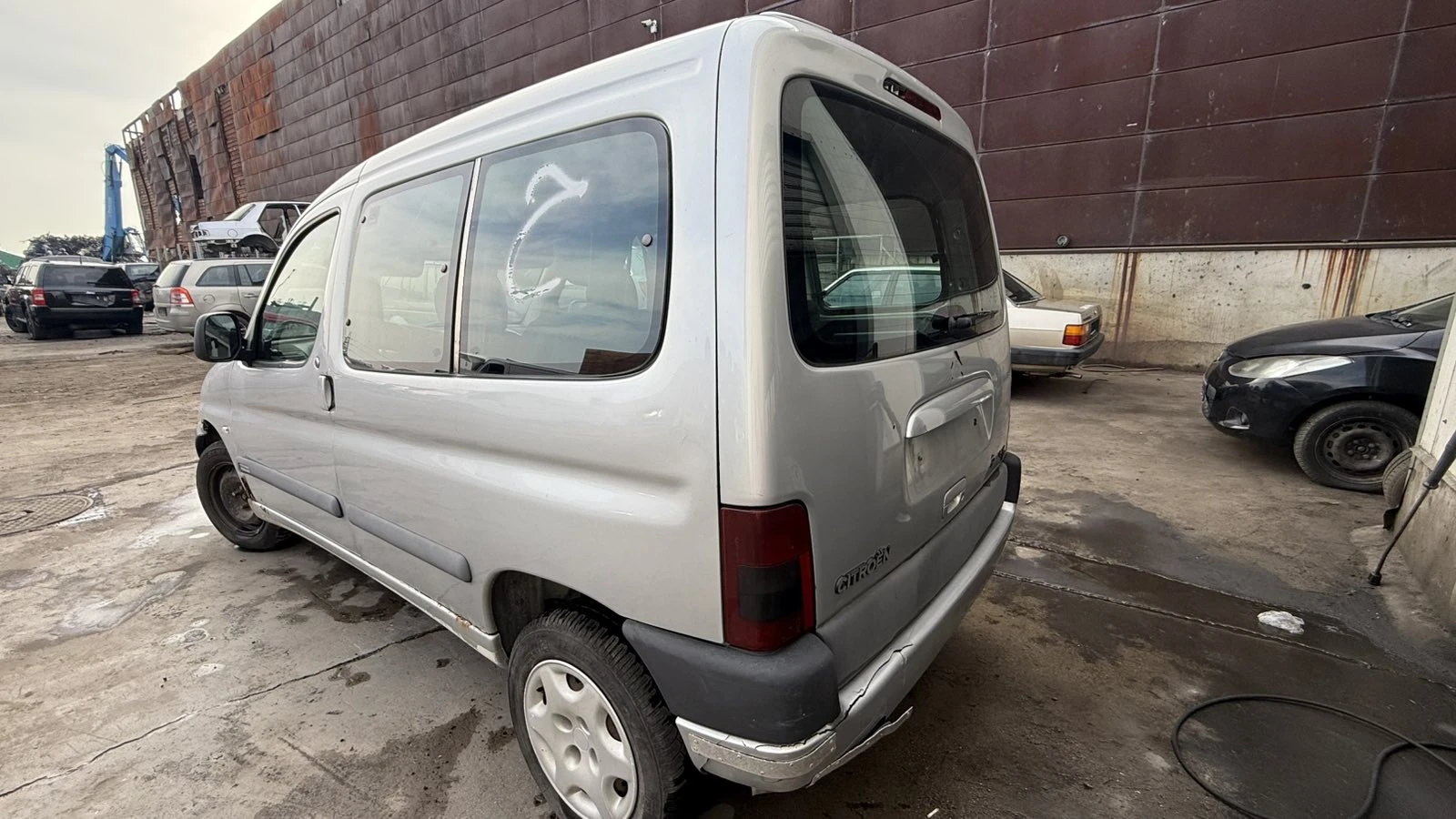 Citroen Berlingo, снимка 4 - Автомобили и джипове - 54040778
