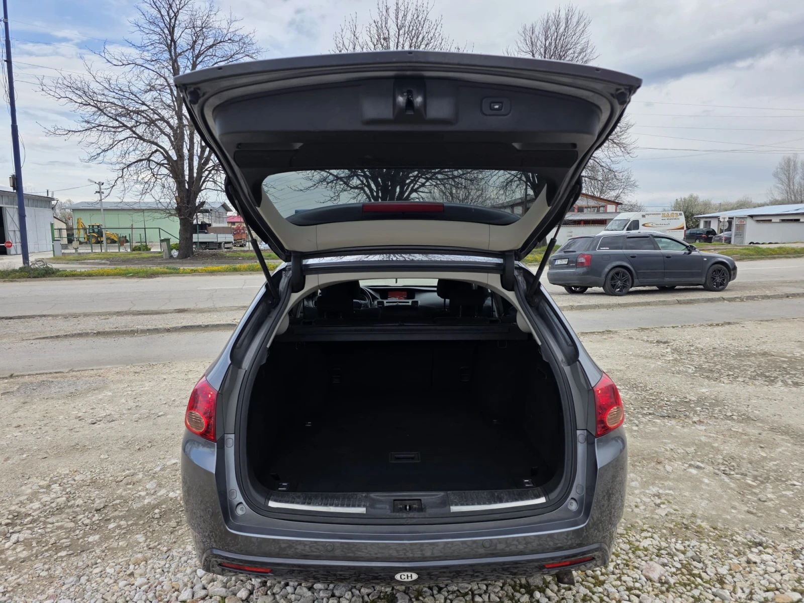 Honda Accord 2.2i-DTEC* Автомат* SWISS* , снимка 15 - Автомобили и джипове - 54044957