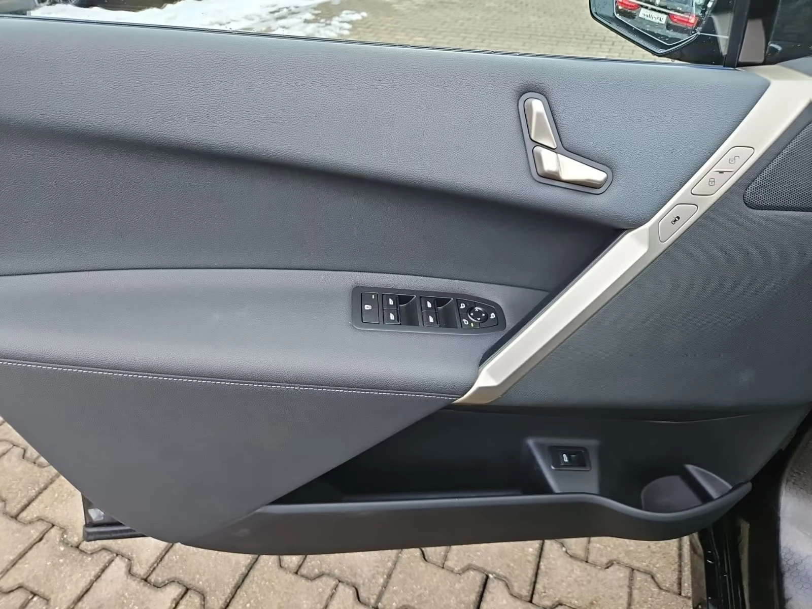 BMW iX xDRIVE-50/523HP/MSPORT/LED/360/ACC/HI-FI/283z, снимка 16 - Автомобили и джипове - 54120162