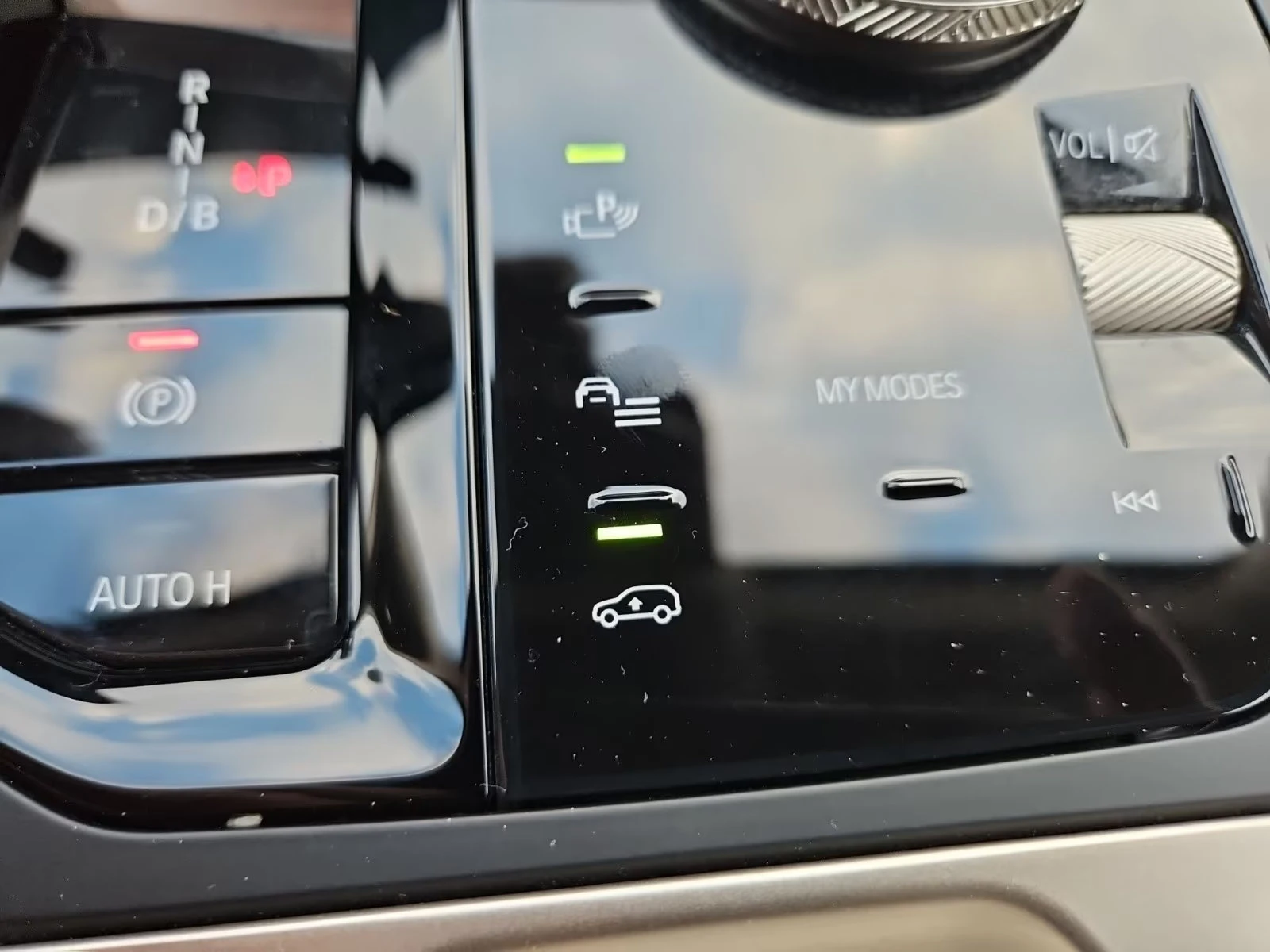 BMW iX xDRIVE-50/523HP/MSPORT/LED/360/ACC/HI-FI/283z, снимка 14 - Автомобили и джипове - 54120162