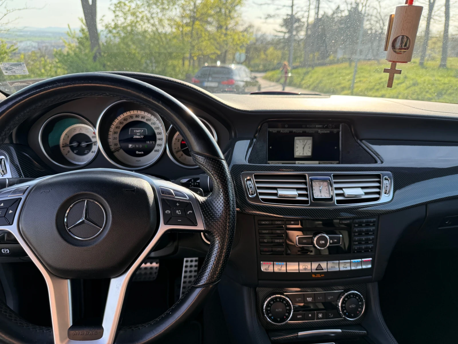 Mercedes-Benz CLS 550, снимка 14 - Автомобили и джипове - 54304988