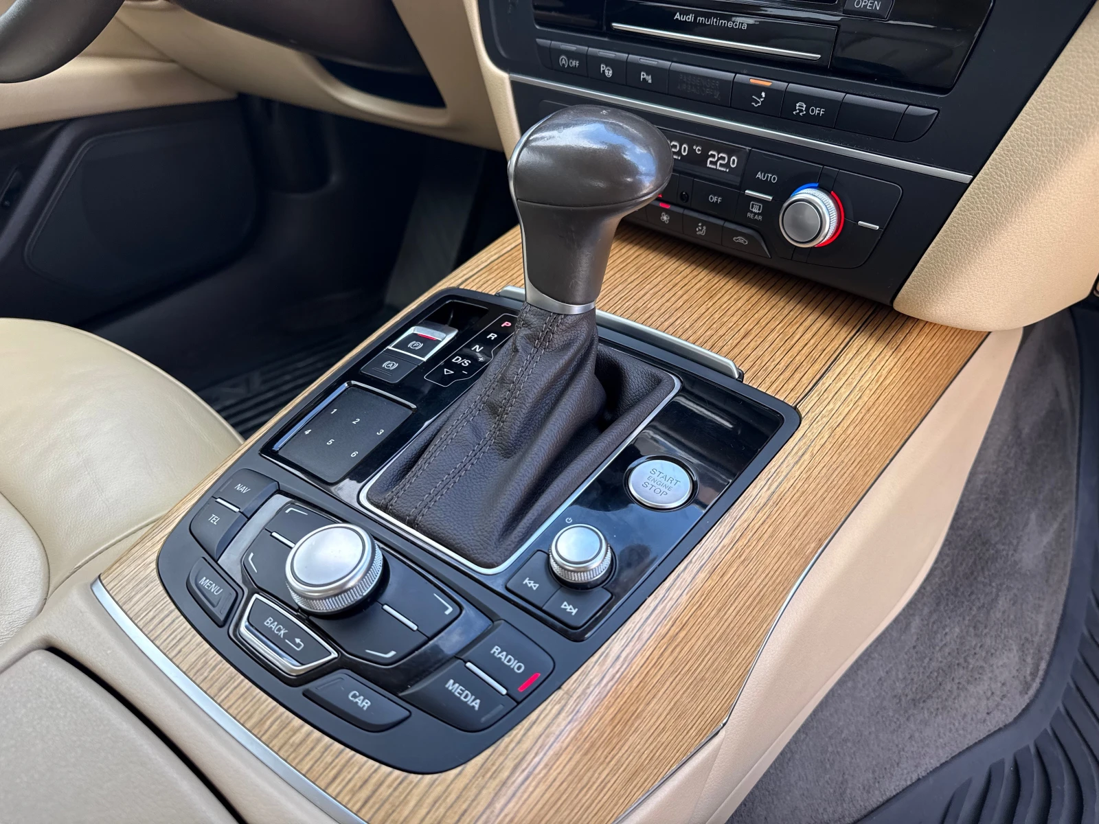 Audi A7 3.0, снимка 14 - Автомобили и джипове - 54653524