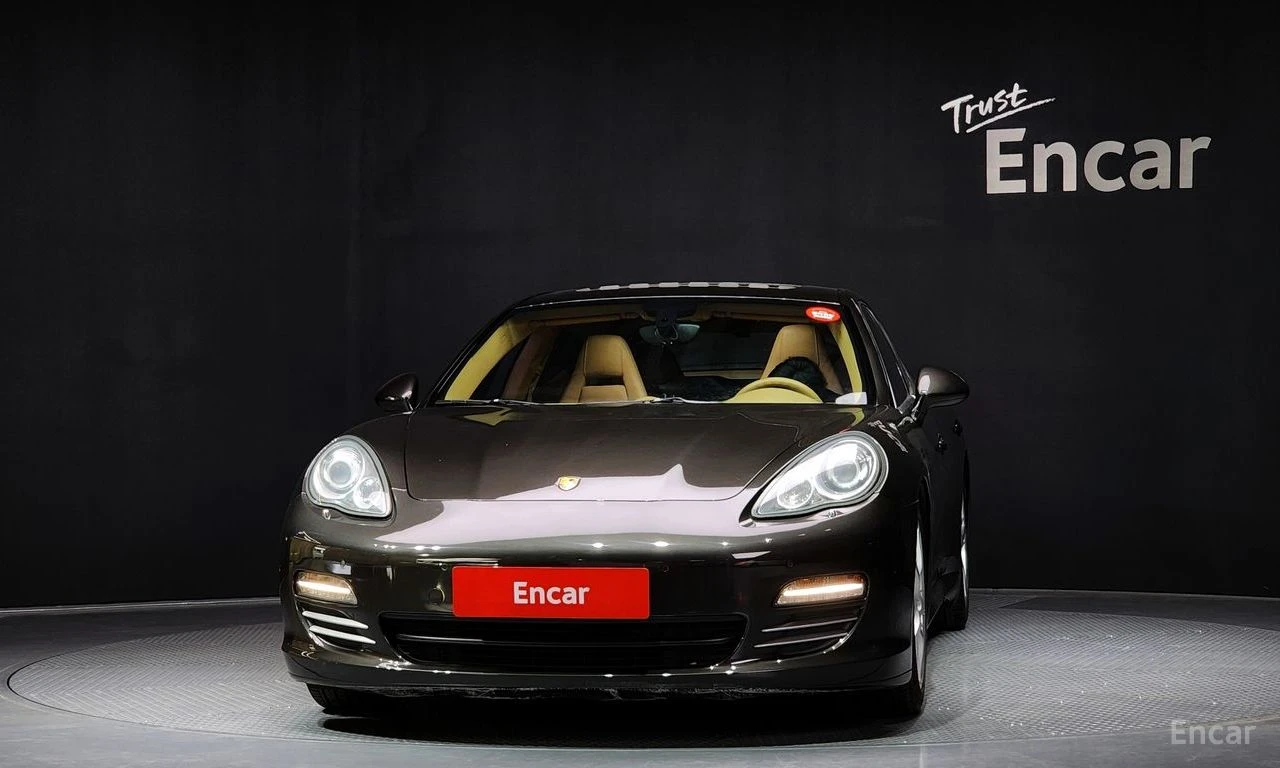 Porsche Panamera 4.8 4S* ПОДГРЕВ* ПАМЕТ* КАМЕРА* КРАЙНА ЦЕНА* , снимка 2 - Автомобили и джипове - 54827824