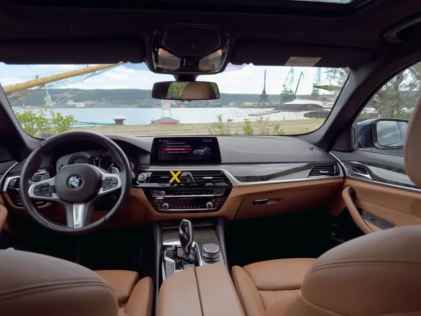 BMW 530E, снимка 15 - Автомобили и джипове - 54945908