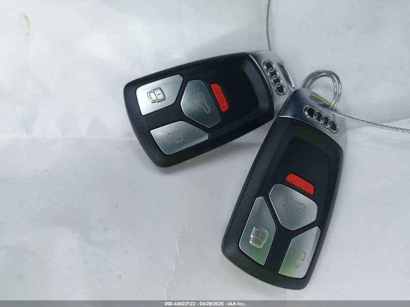 Audi A4 PREMIUM PLUS 45 TFSI S LINE QUATTRO S TRONIC, снимка 11 - Автомобили и джипове - 55067648