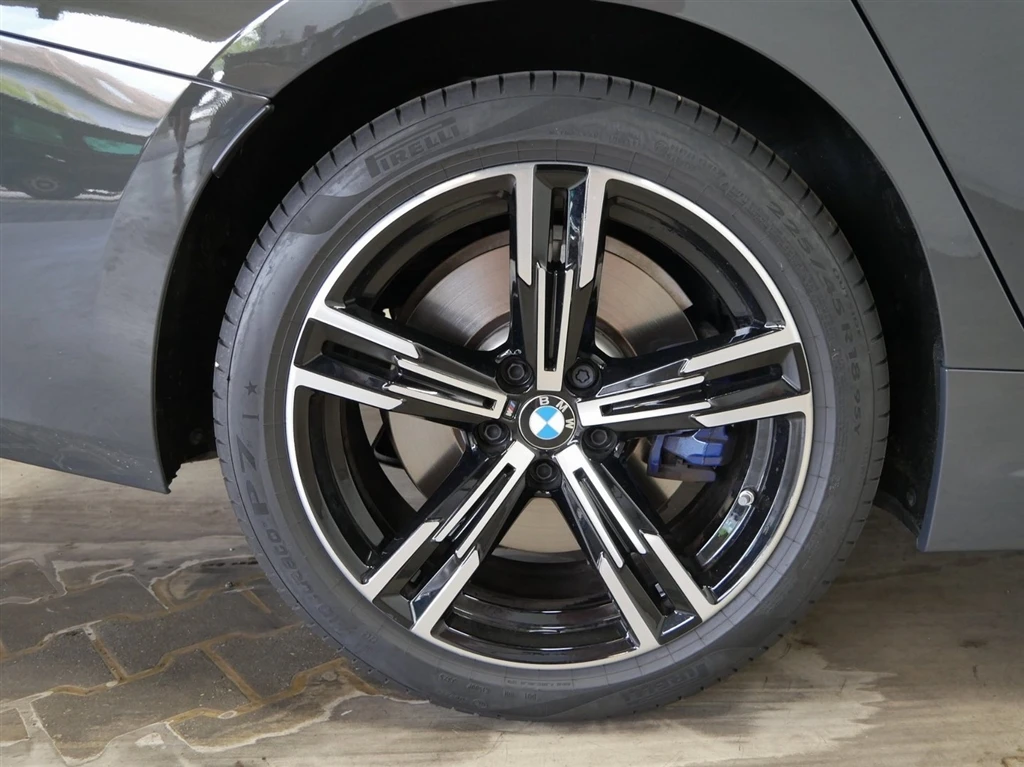 BMW 320 xDrive Sedan (MX), снимка 5 - Автомобили и джипове - 55330827