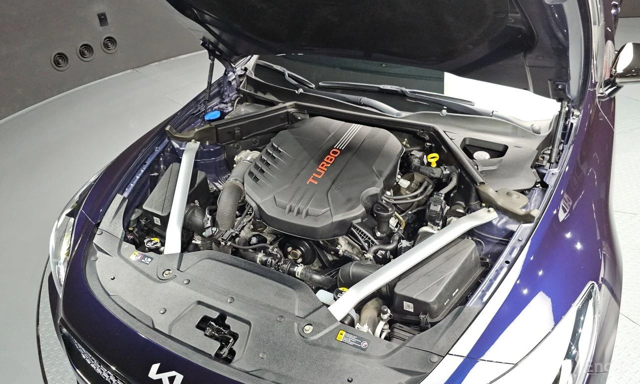 Kia Stinger * КРАЙНА ЦЕНА ДО БЪЛГАРИЯ * АВТОКРЕДИТ, снимка 9 - Автомобили и джипове - 55542239