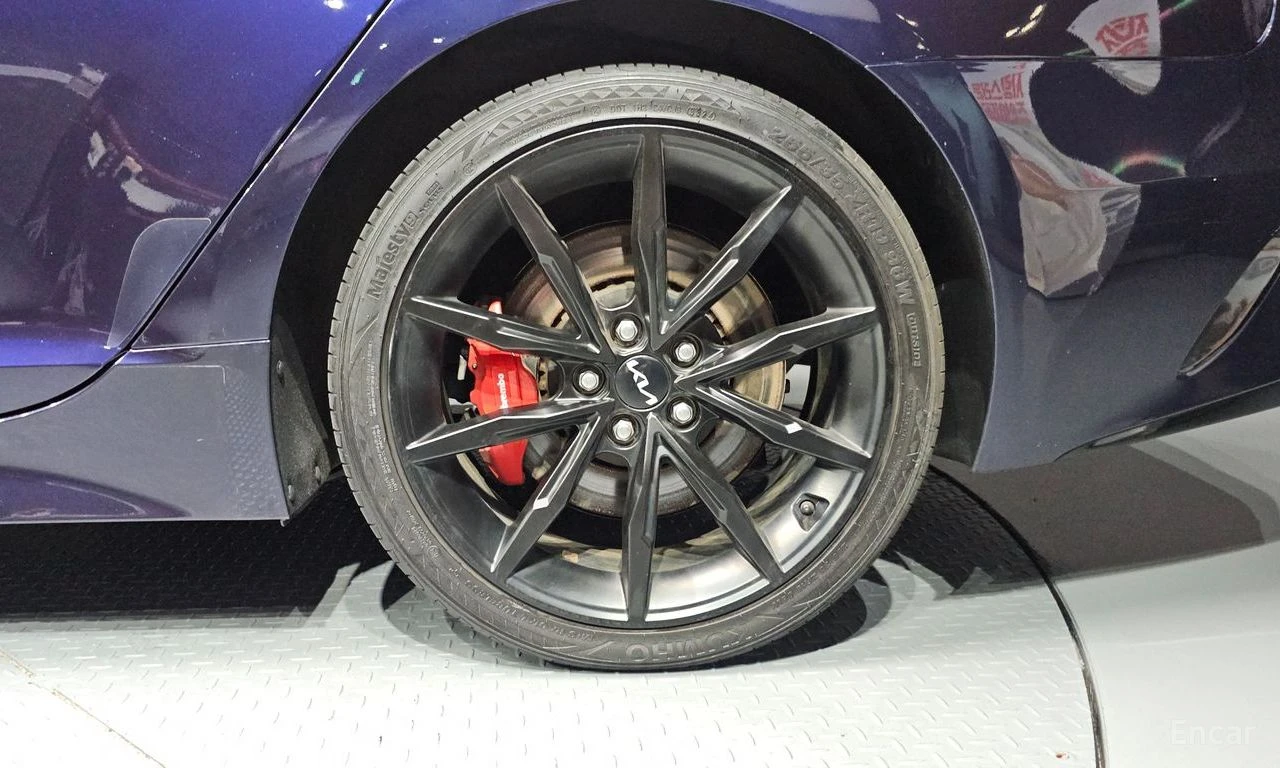 Kia Stinger * КРАЙНА ЦЕНА ДО БЪЛГАРИЯ * АВТОКРЕДИТ, снимка 6 - Автомобили и джипове - 55542239