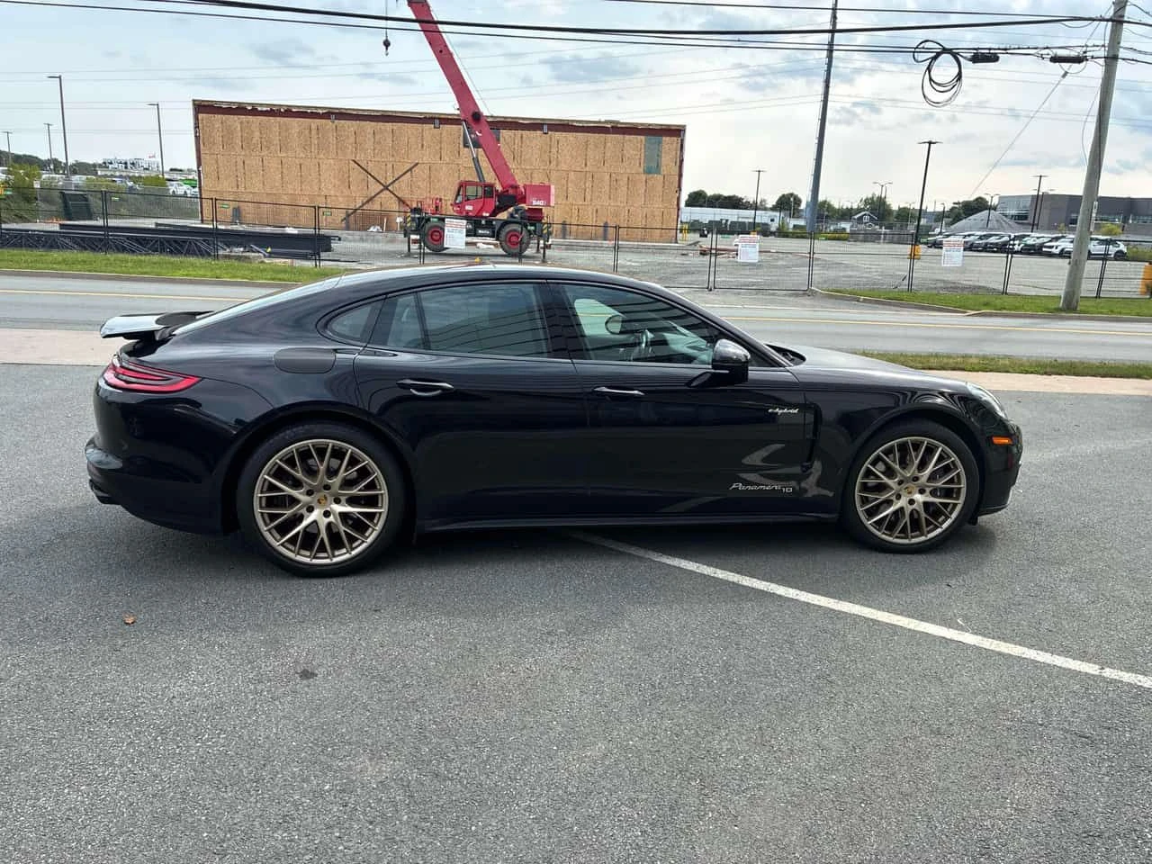 Porsche Panamera * 4 * ЛИЦЕНЗИРАН ДИЛЪР * CARFAX, снимка 3 - Автомобили и джипове - 55641905